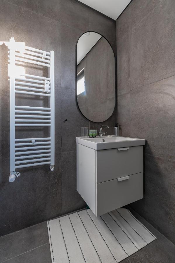 Industrial 2-Bdr Flat By The National Stadium 소피아 외부 사진