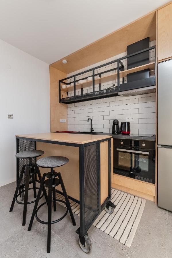 Industrial 2-Bdr Flat By The National Stadium 소피아 외부 사진